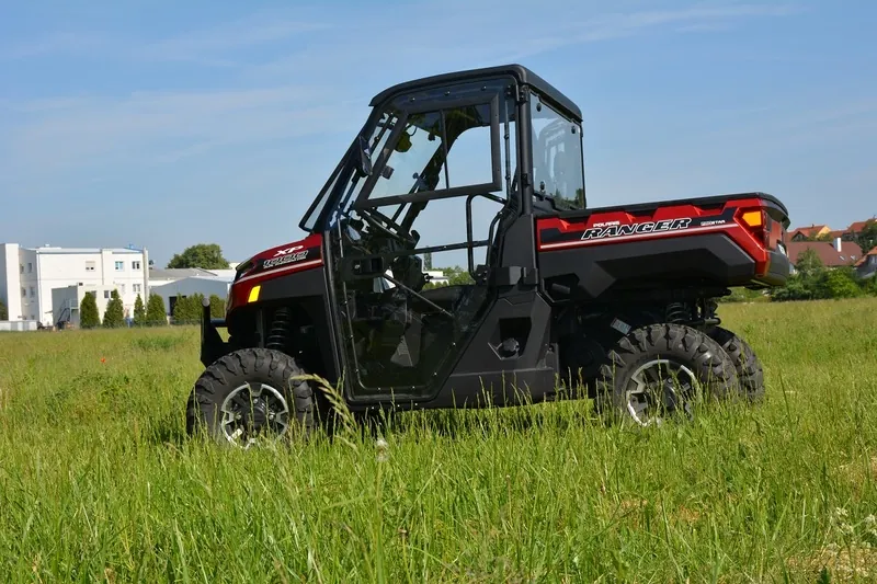 DFK Komplett hytt med torkare/spolning Polaris Ranger XP 1000 2018-2022